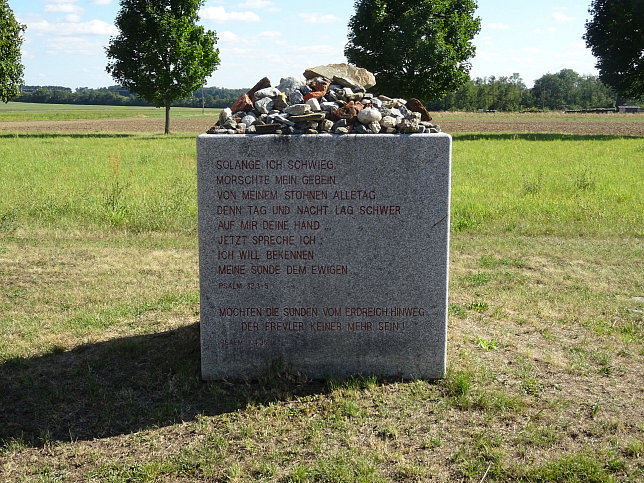 Rechnitz, Gedenkstein beim Kreuzstadl