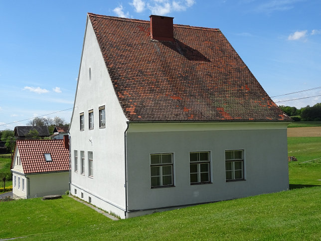 Reinersdorf, Ehemalige Volksschule