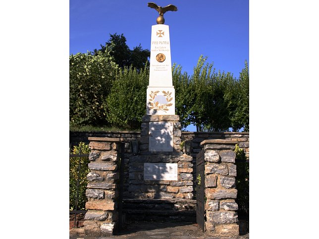 Salmannsdorf, Kriegerdenkmal