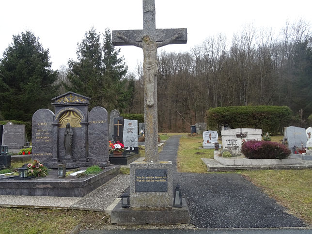 Schallendorf, Friedhofskreuz