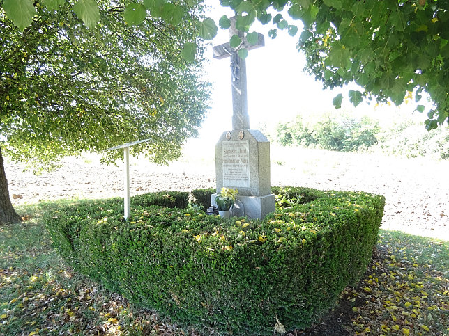 Schandorf, Kreuz in Sierta