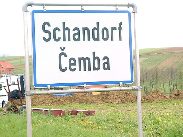 Schandorf, Ortstafel