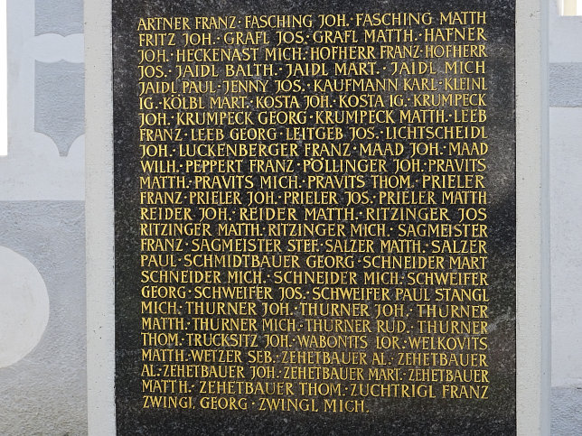 Schtzen am Gebirge, Kriegerdenkmal