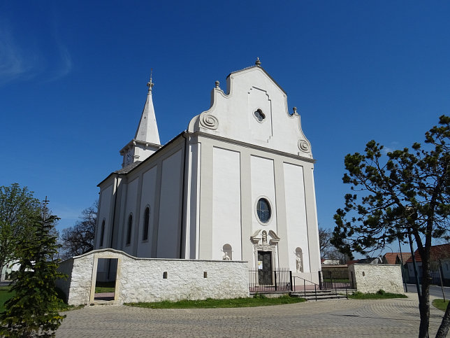 Schtzen am Gebirge, Pfarrkirche Hl. Maria Magdalena