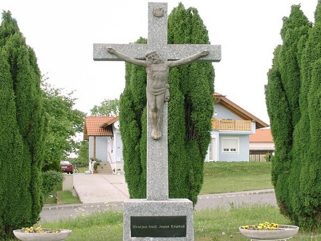 Spitzzicken, Kreuz
