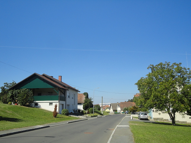 St. Nikolaus, Glasinger Landesstr., L400