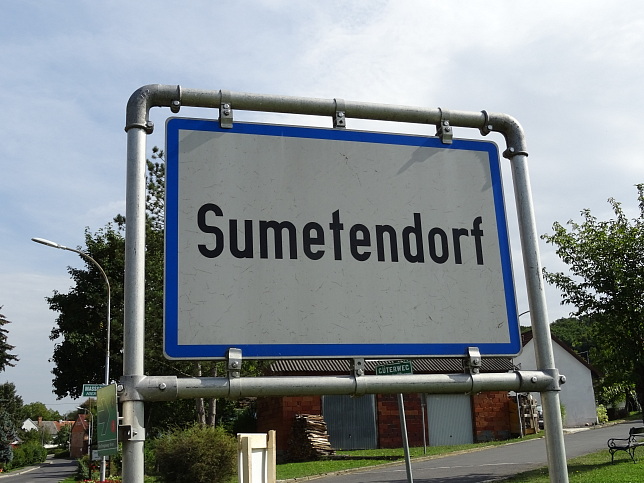 Sumetendorf, Ortstafel