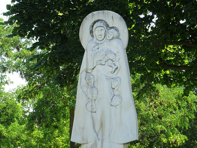 Tadten, Gedenkstein der Geschwister Schmall