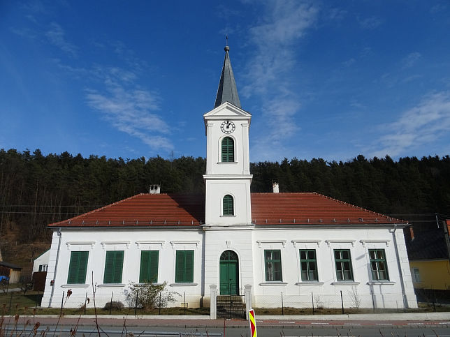 Tauchen, Evang. Schul- und Bethaus