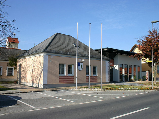 Unterfrauenhaid, Gemeindeamt
