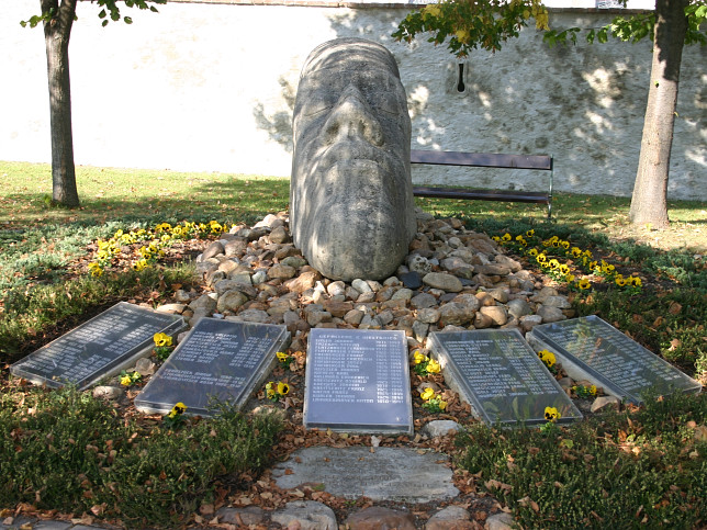 Unterfrauenhaid, Kriegerdenkmal