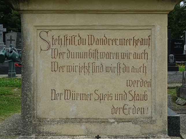 Unterloisdorf, Friedhofskreuz