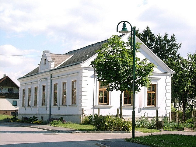 Unterschtzen, Volksschule