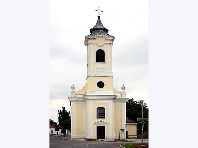 Pfarrkirche hl. Leonhard, Pfarrkirche hl. Leonhard