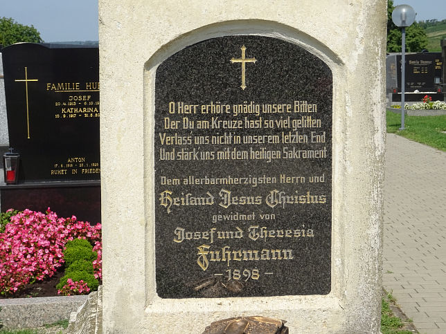 Weiden am See, Friedhofskreuz
