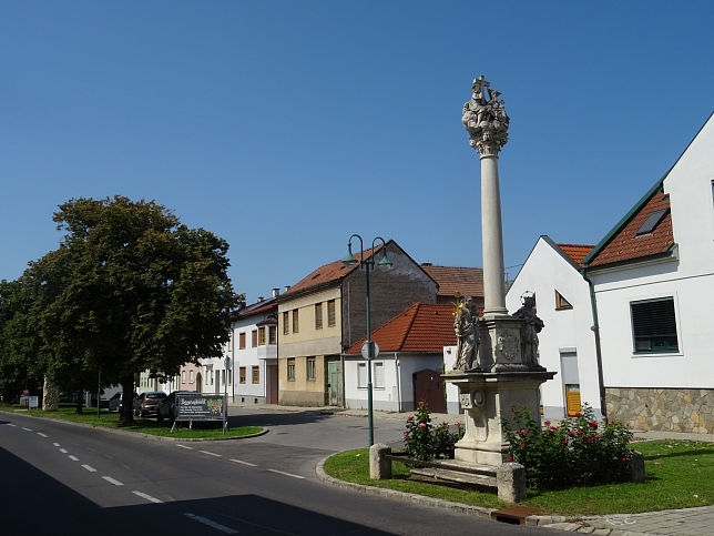 Weiden am See, Dreifaltigkeitssule