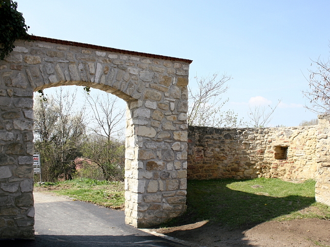 Wimpassing, Wehrmauer
