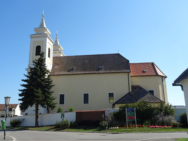 Winden am See, Pfarrkirche