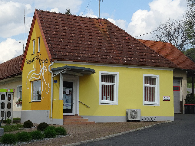 Windisch Minihof, Friseursalon Traude