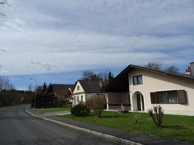 Zahling, Dorfstrae
