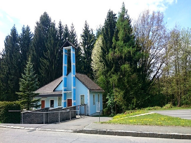 Hackerberg, Filialkirche Hl. Kreuz