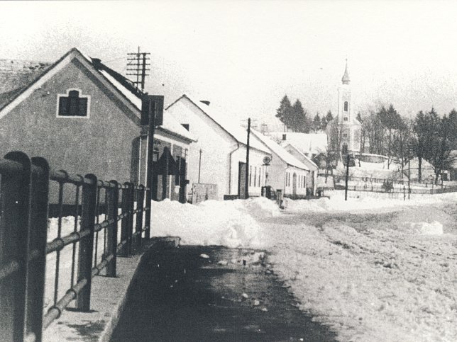 Heiligenkreuz, Untere Hauptstrae