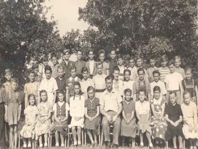 Inzenhof, Volksschulklasse 1954