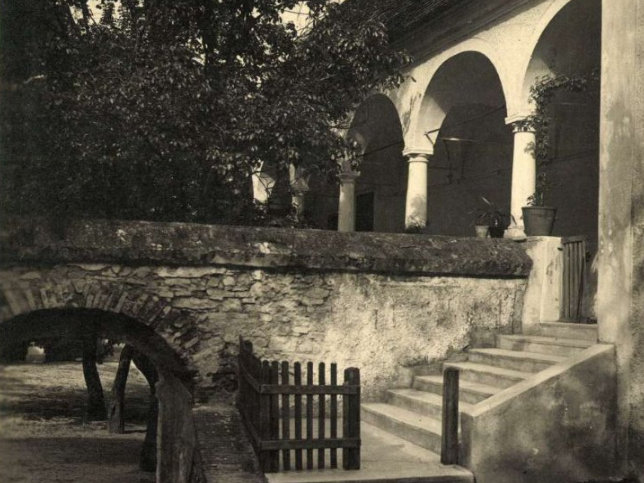 Lackenbach, Schlosshof