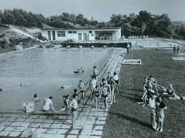 Lackenbach, Schwimmbad