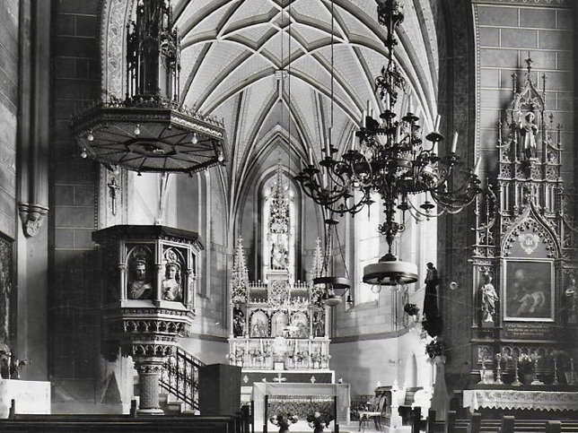 Mariasdorf, Kircheninneres mit Hochaltar