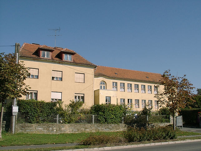 Neustift bei Gssing, Volksschule