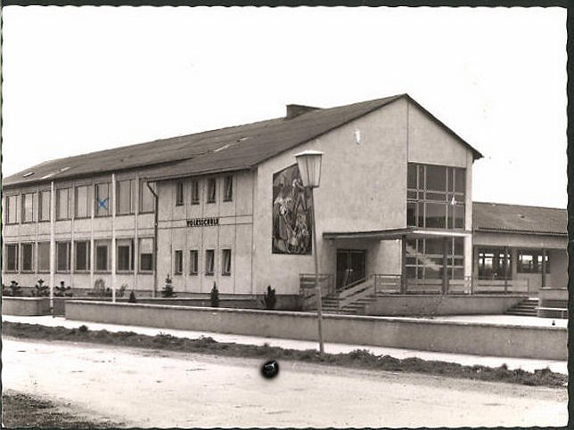 Nickelsdorf, Volksschule