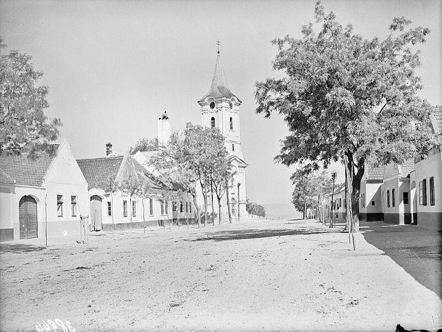 Podersdorf, Kirche