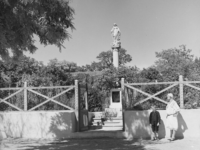 Podersdorf, Pestfriedhof