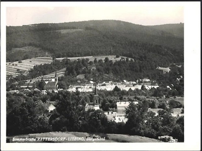 Rattersdorf, Gesamtansicht mit Gebirge