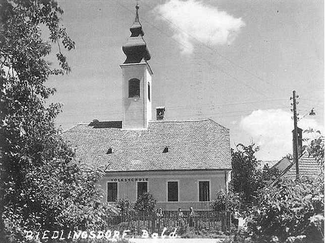 Riedlingsdorf, Volksschule