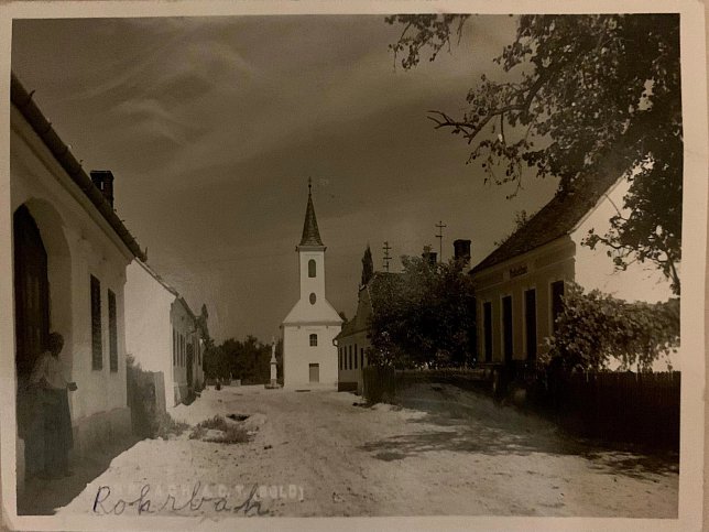 Rohrbach an der Teich, Strae und Kirche