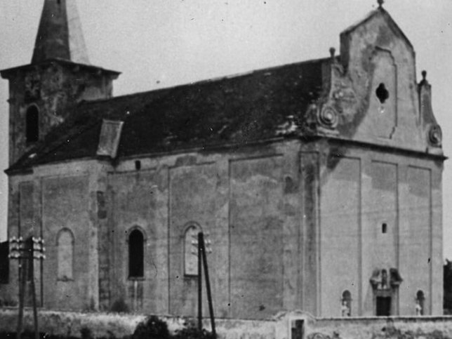 Schtzen am Gebirge, Kirche