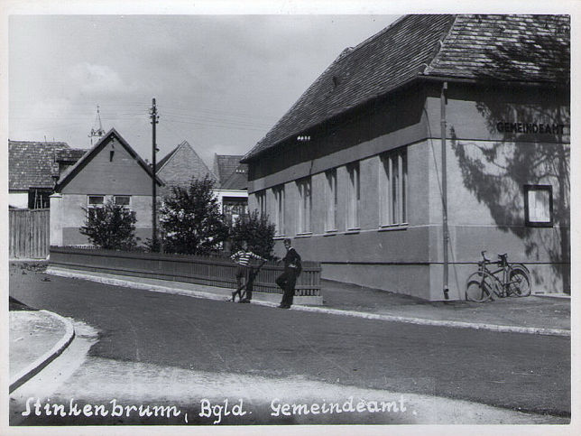 Steinbrunn, Gemeindeamt