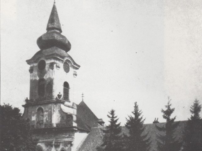 Stotzing, Kirche und ehemaliges Servitenkloster