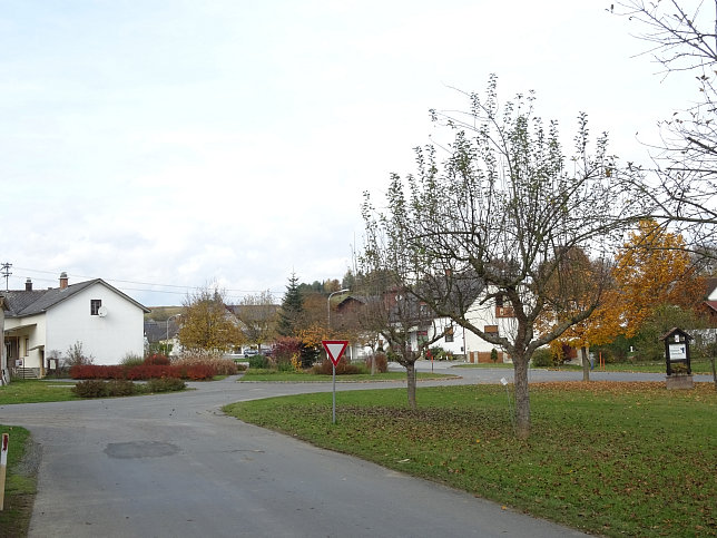 Dt. Ehrensdorf - 4 W Runde (Wald Wiese Wein Walking)