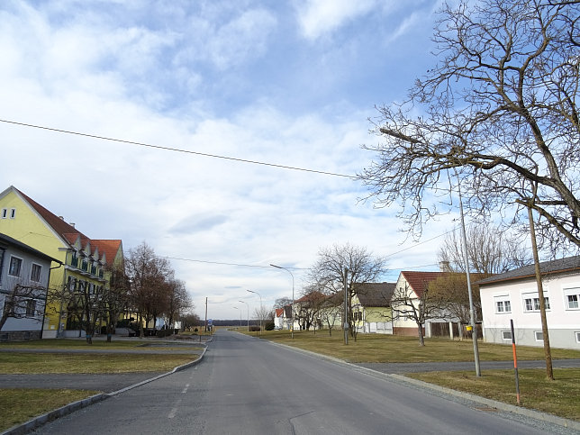 Hagensdorf - Schachblumen-Runde