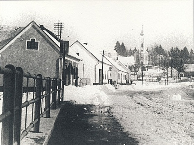 Lahnbach bei Heiligenkreuz