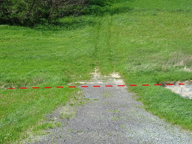 Zufluss zum Bach von Hochberg